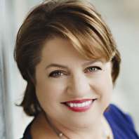 Headshot Christina Lemmey